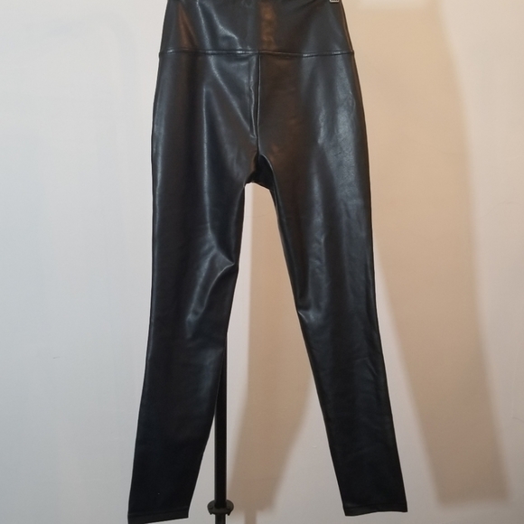 Bebe Vegan Leather Pants BRAND NEW WITH TAGS - Picture 4 of 6